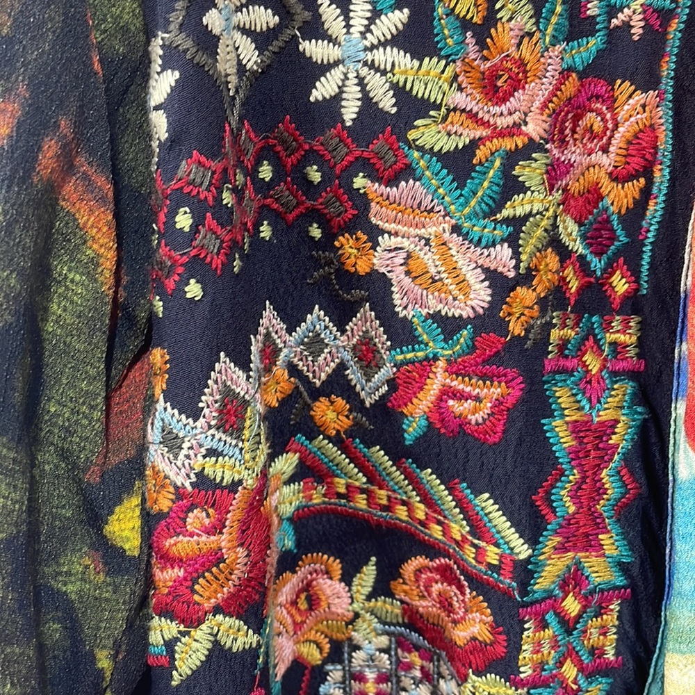 John•Mark block floral patterns embroidered front open medium cardigan - Picture 3 of 11